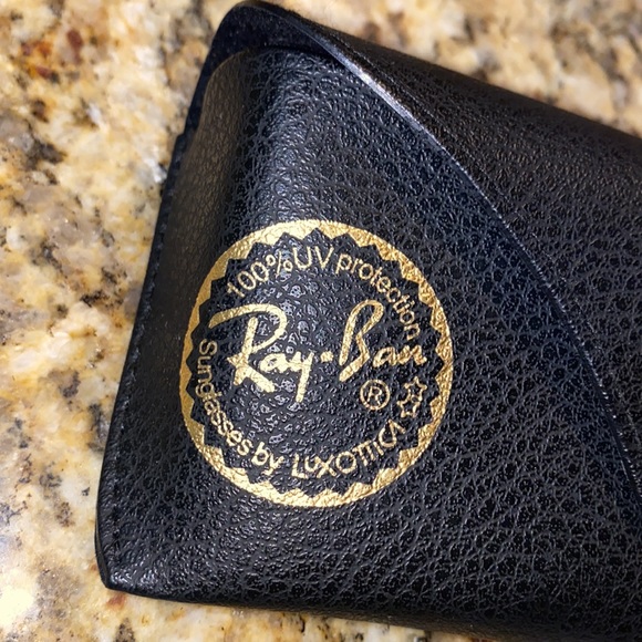 NEW Ray-Ban leather case - Picture 3 of 7